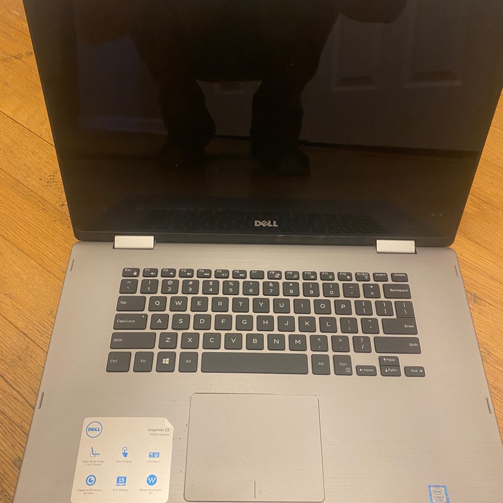 Dell Inspiron Gaming Laptop 7000 series 15 inch 2 in 1. FOR PARTS ONLY.